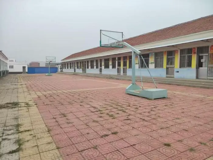 刻苦训练篮球时如何避免受伤的建议_0